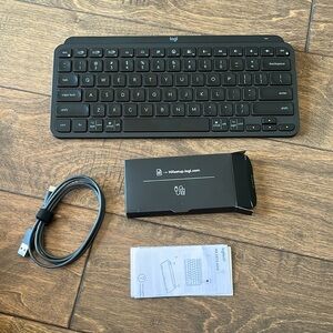 Logitech Bluetooth keyboard - MX Keys Mini